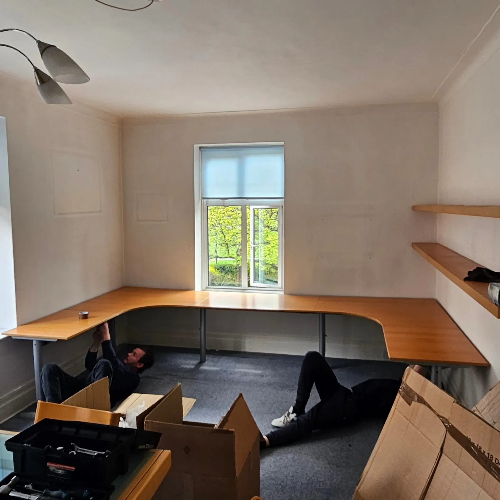Office rebuild – Desks going back together at the new site